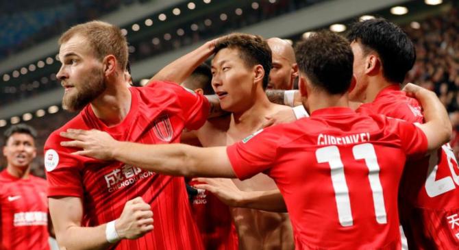 队内核心球员调整位置，带领球队迎接新赛季挑战的简单介绍