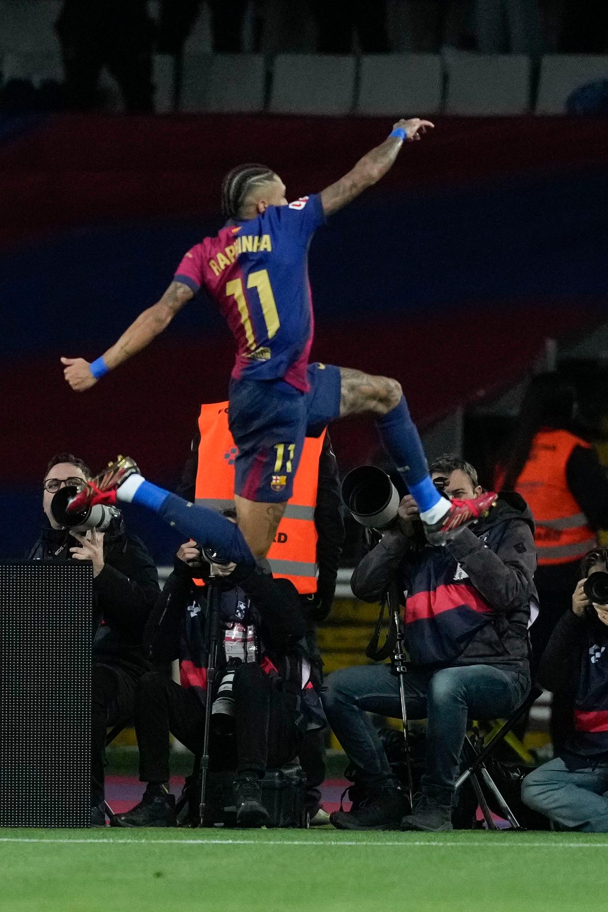 西甲焦点大战:巴塞罗那险胜瓦伦西亚的简单介绍 西甲焦点大战:巴塞罗那险胜瓦伦西亚的简单介绍