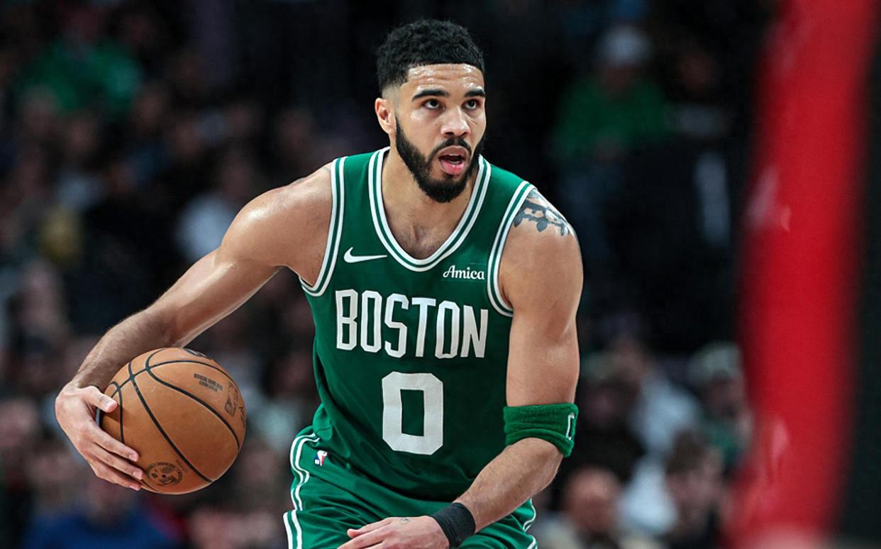 凯尔特人险胜步行者,格林关键表现点燃全场! 凯尔特人险胜步行者,格林关键表现点燃全场!