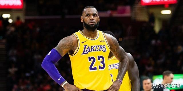 詹姆斯巅峰对决,费德勒与50激战公牛分钟,挺进下一轮胜负难料! 詹姆斯巅峰对决,费德勒与50激战公牛分钟,挺进下一轮胜负难料!